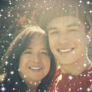 Meet your Posher, Sharon